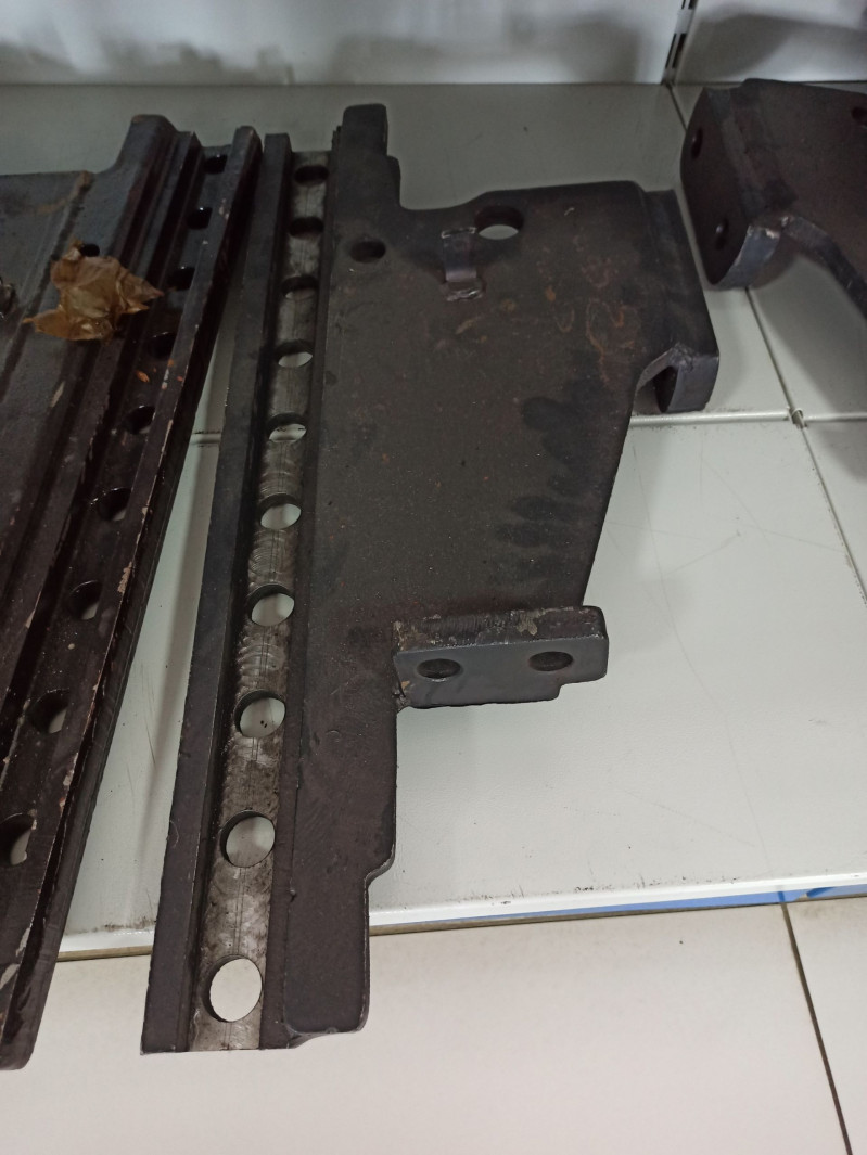 Боковина левая (сварная) МТЗ-1221 — 1