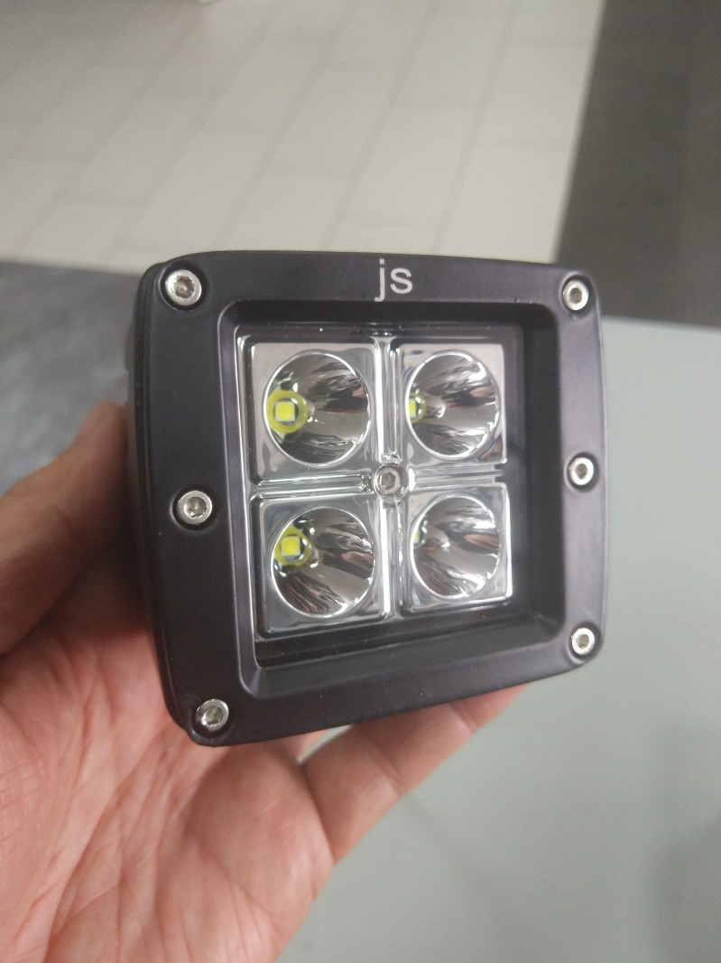 Фара светодиодная CH027 20W 4 диода по 5W(габаритные размеры)75*82*90*80мм — 1