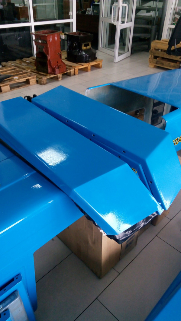 Крыло заднее левое (МТЗ) (пластик) — 1