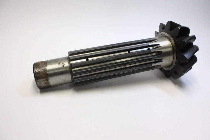 Вал вторичный 1523 — 1